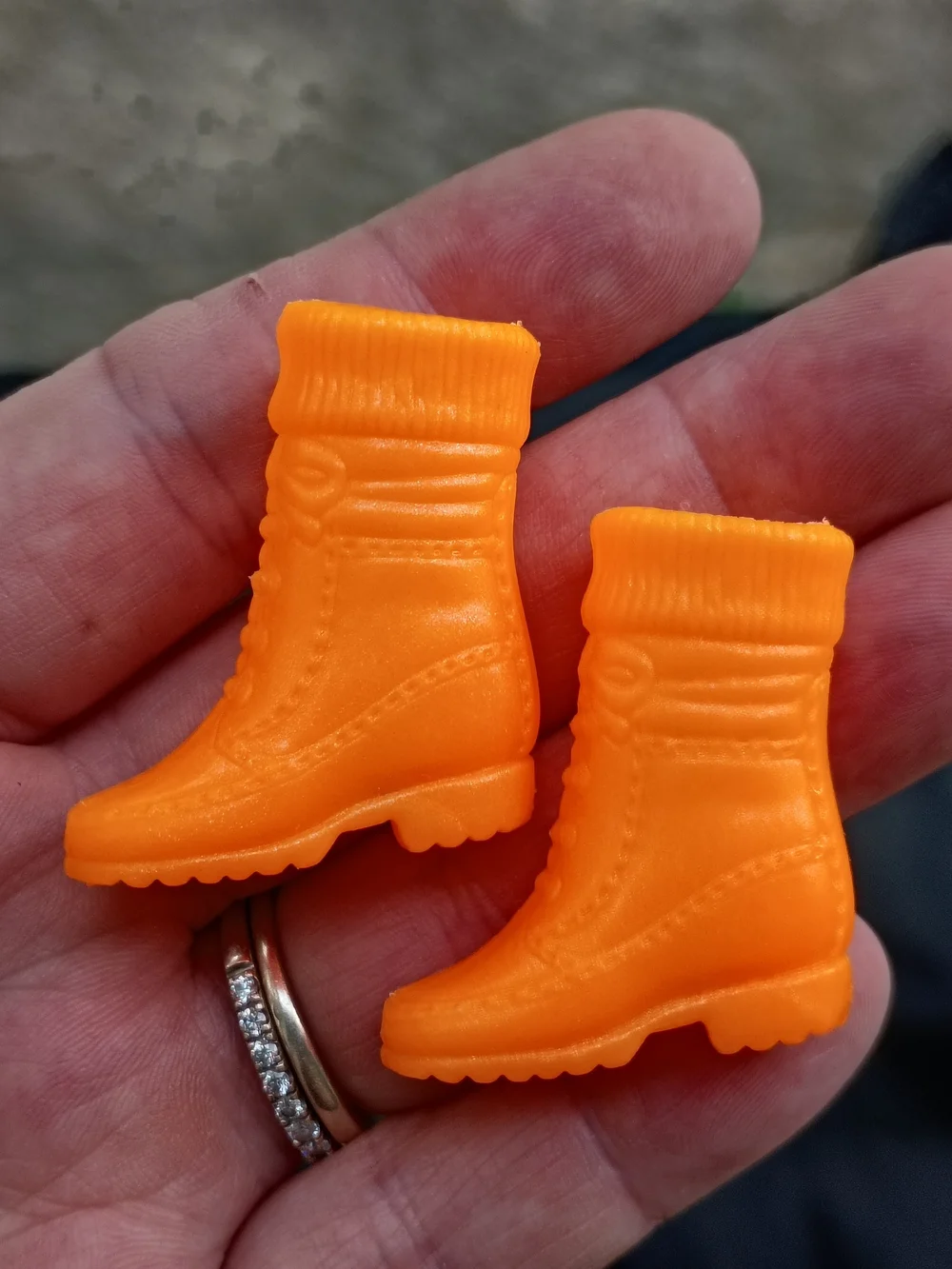 Vintage Barbie Orange 1 1/4
